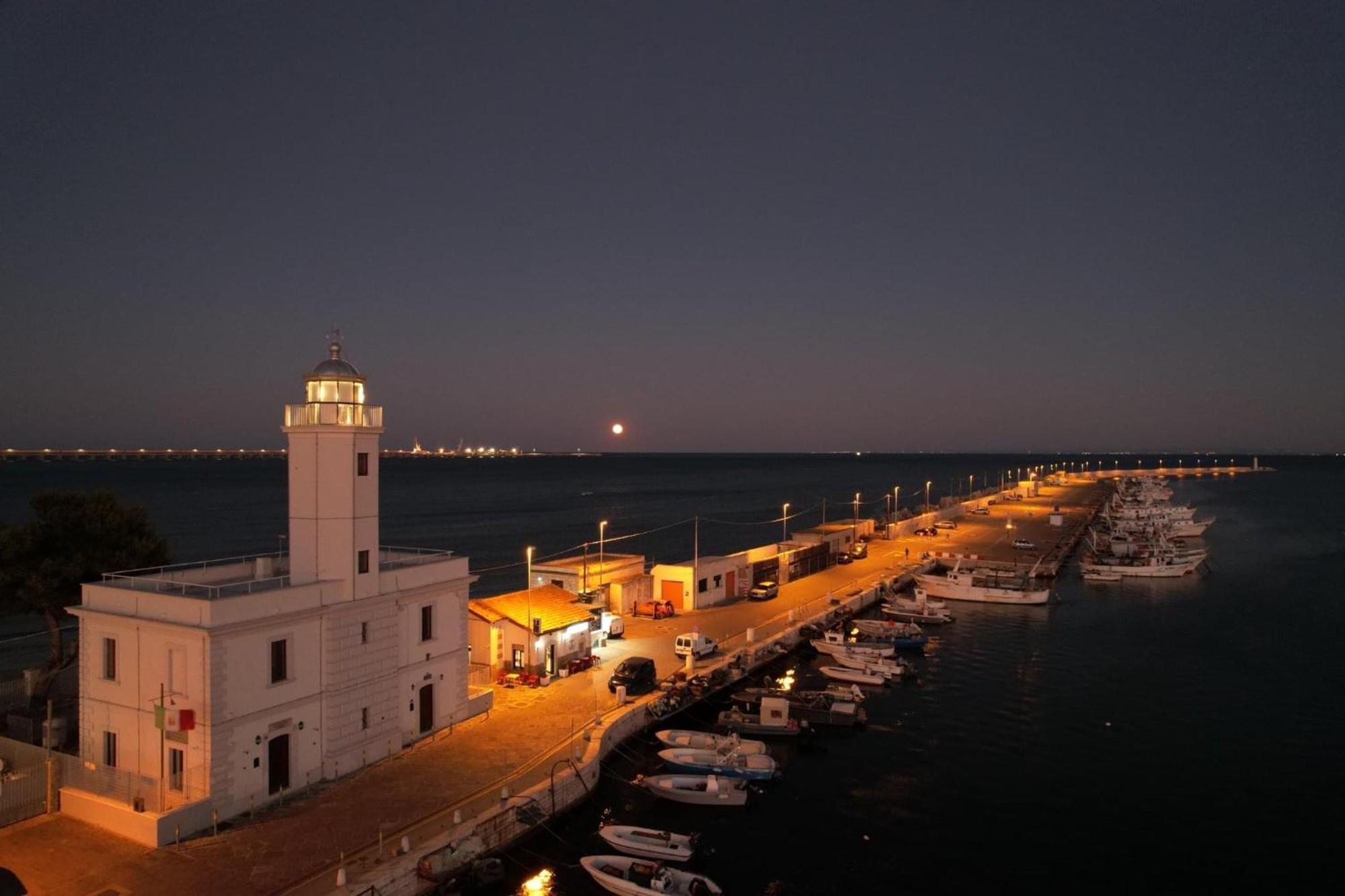 الشقق الفندقية مانفريدونيافي  Ca Del Centro المظهر الخارجي الصورة