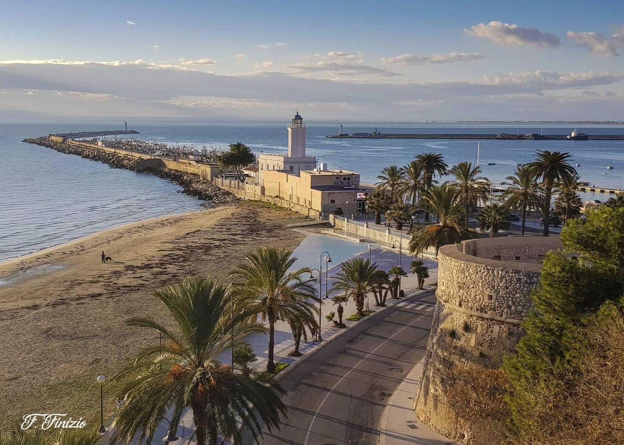 الشقق الفندقية مانفريدونيافي  Ca Del Centro المظهر الخارجي الصورة